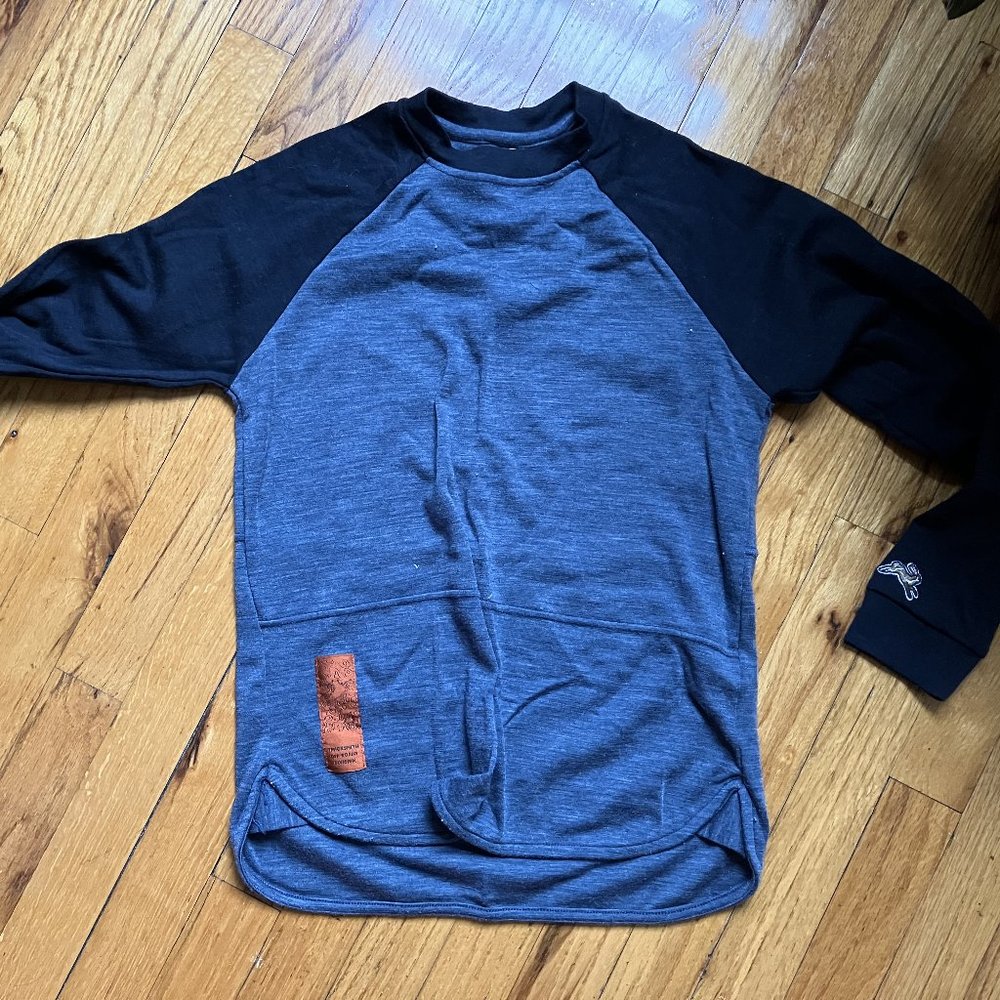 Tracksmith Downeastern Crew XS